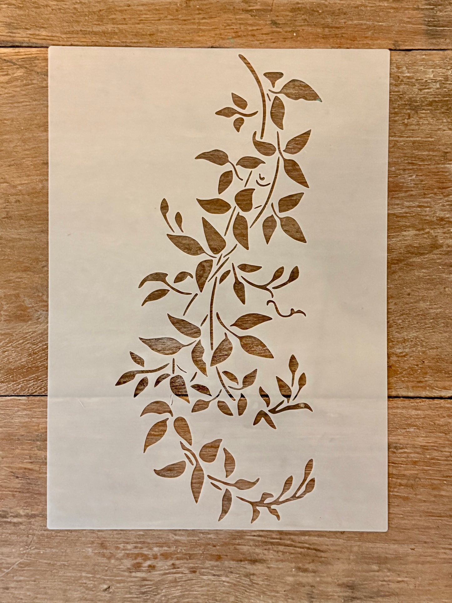 Stencil Flowing leaf vine A4