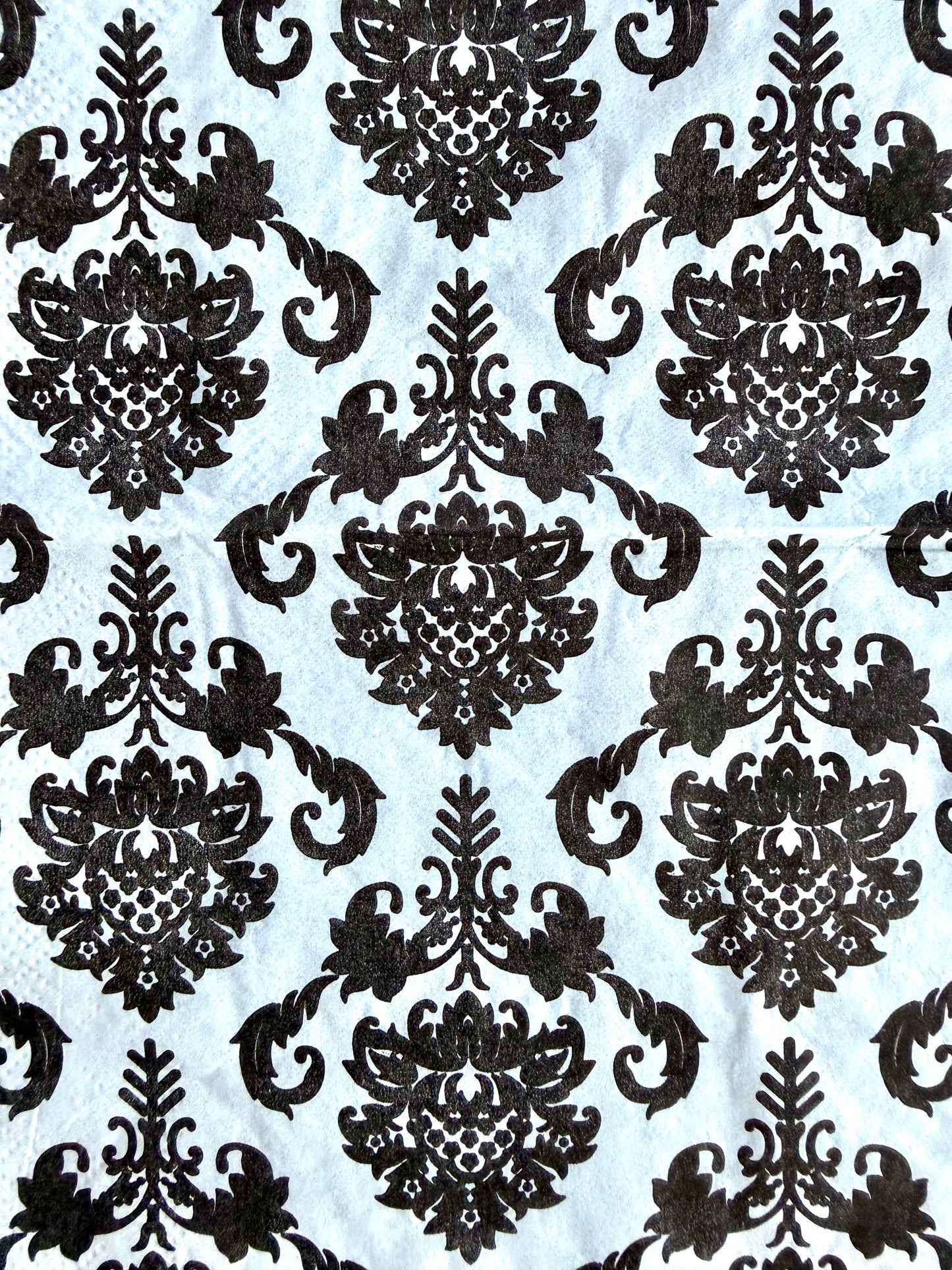 Napkin-Black & White Damask