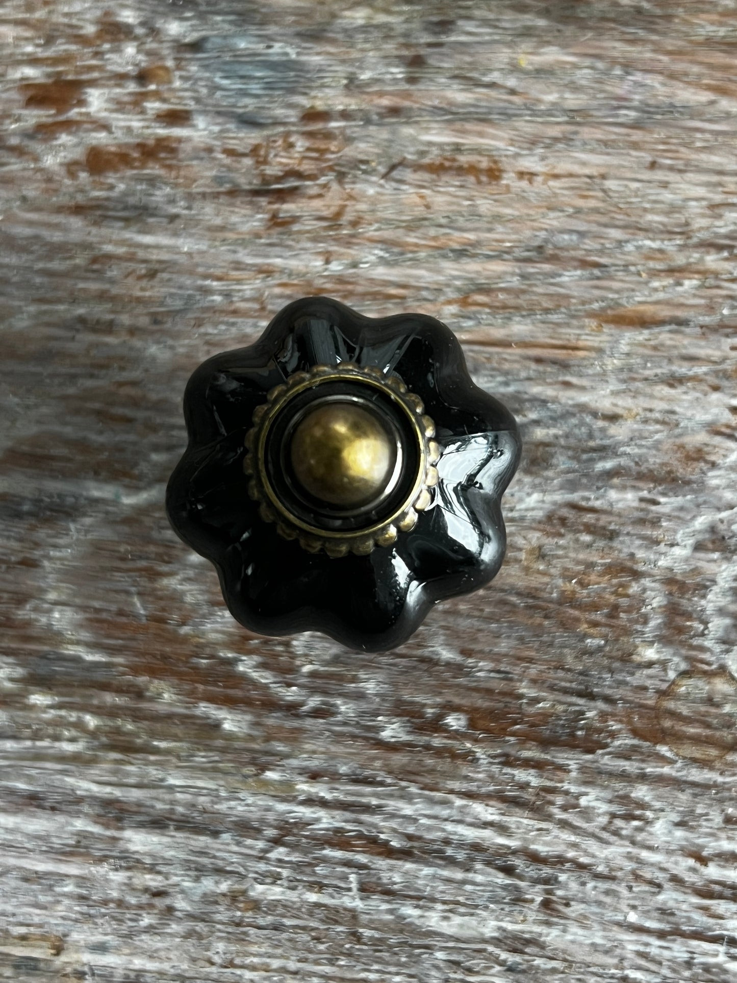 Black Knob