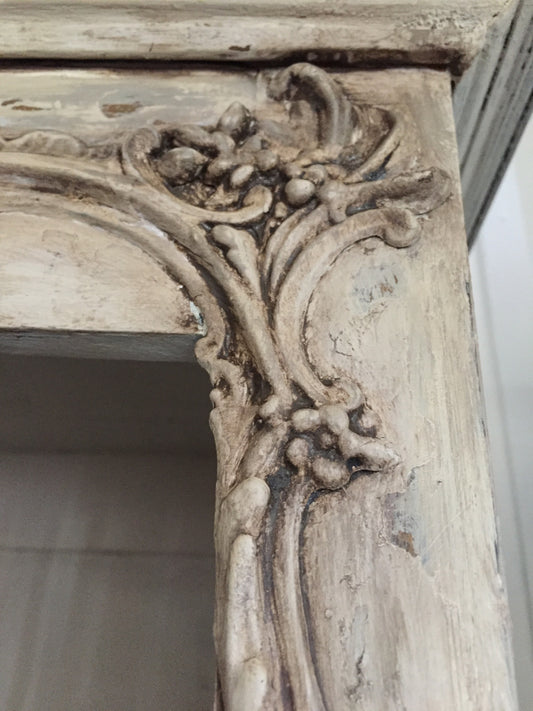 How do I use your Antiquing wax?