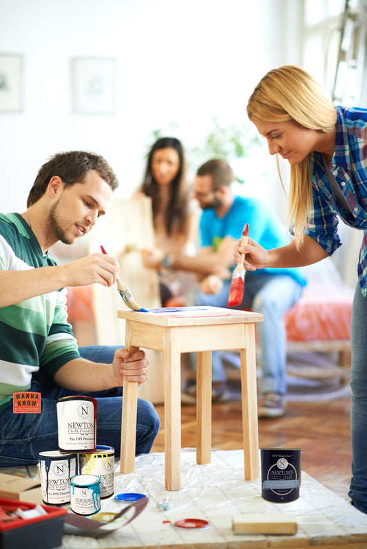 How to paint furniture with Chalk Paint.