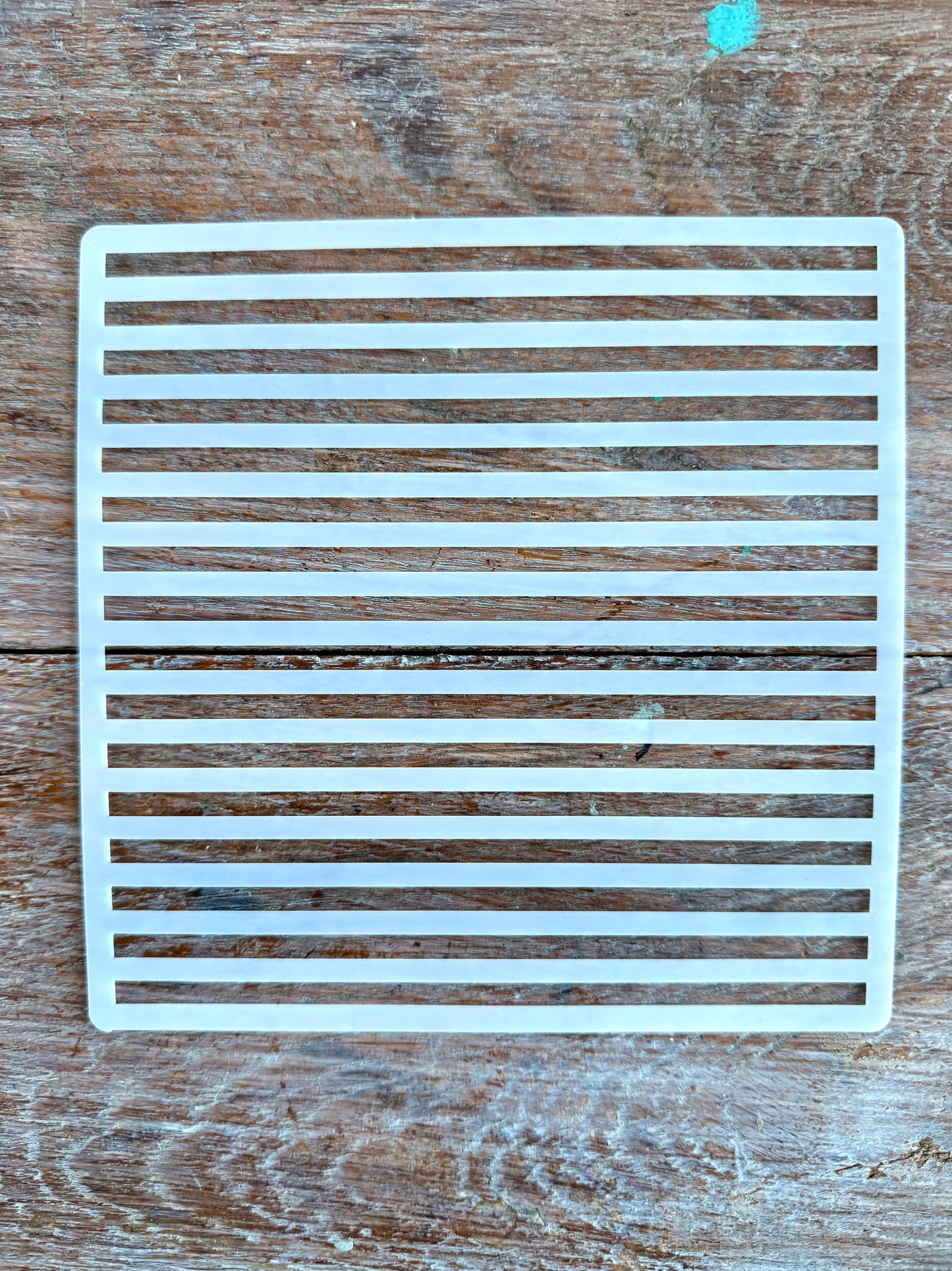 Stencil-Stripes-slim