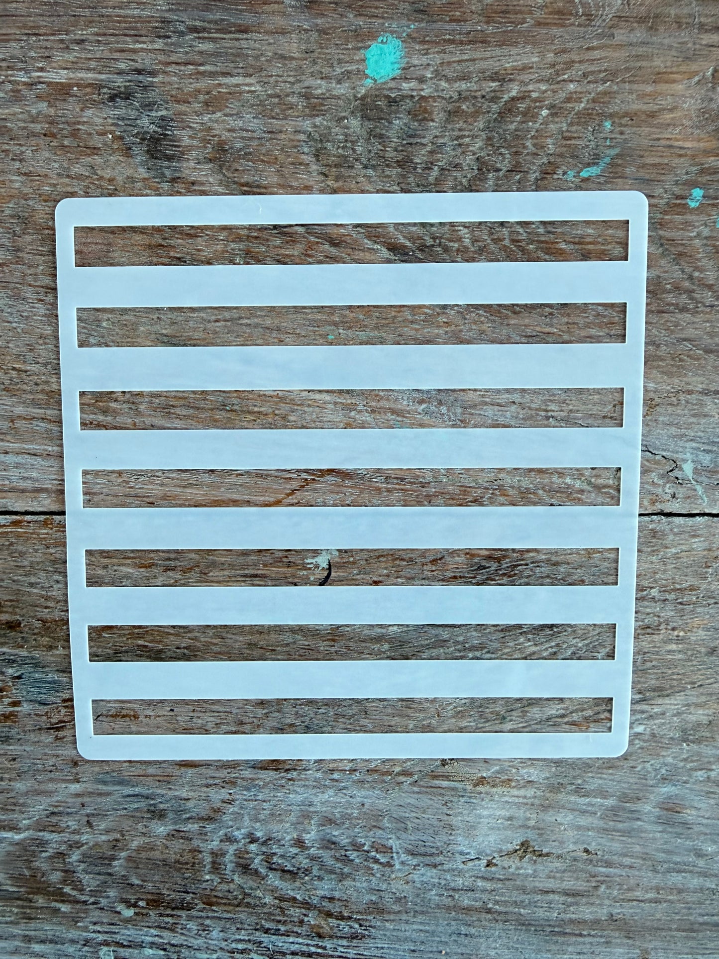 Stencil-Stripes-Lge