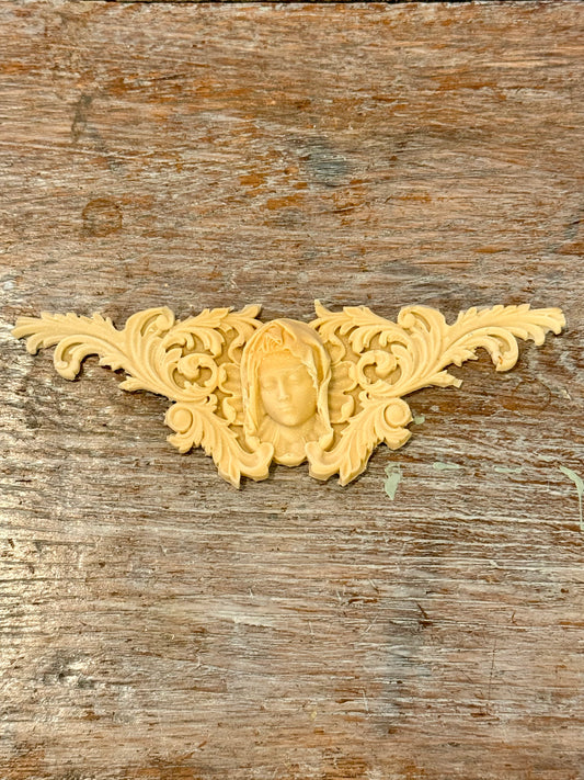 Magnolia Flexible Moulding- Serene scroll