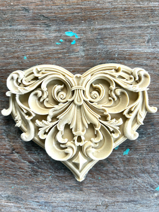 Magnolia flexible Moulding-Ornate Heart