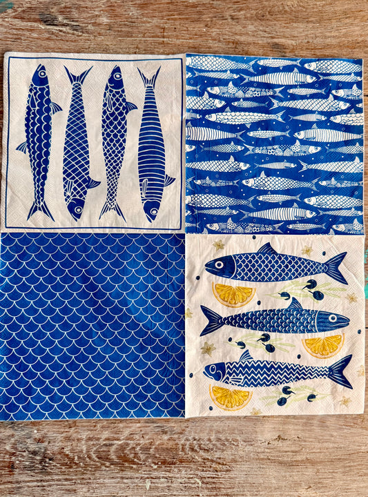 Napkin-Designer Fish themes