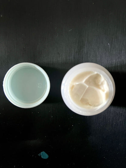 Lavender Clear Beeswax for Chalk Paint