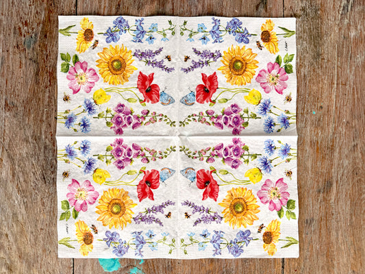 Designer Napkin-Flowers and Bees