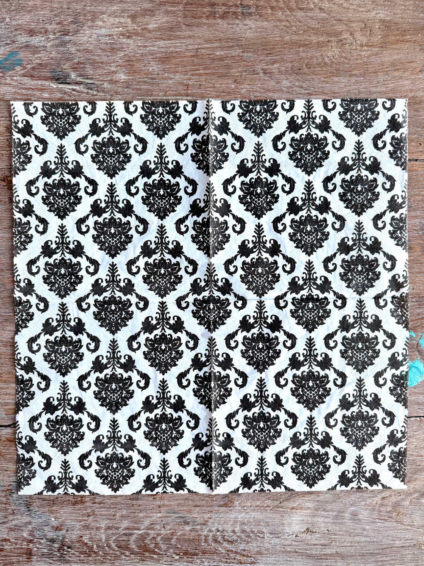 Napkin-Black & White Damask