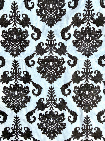 Napkin-Black & White Damask
