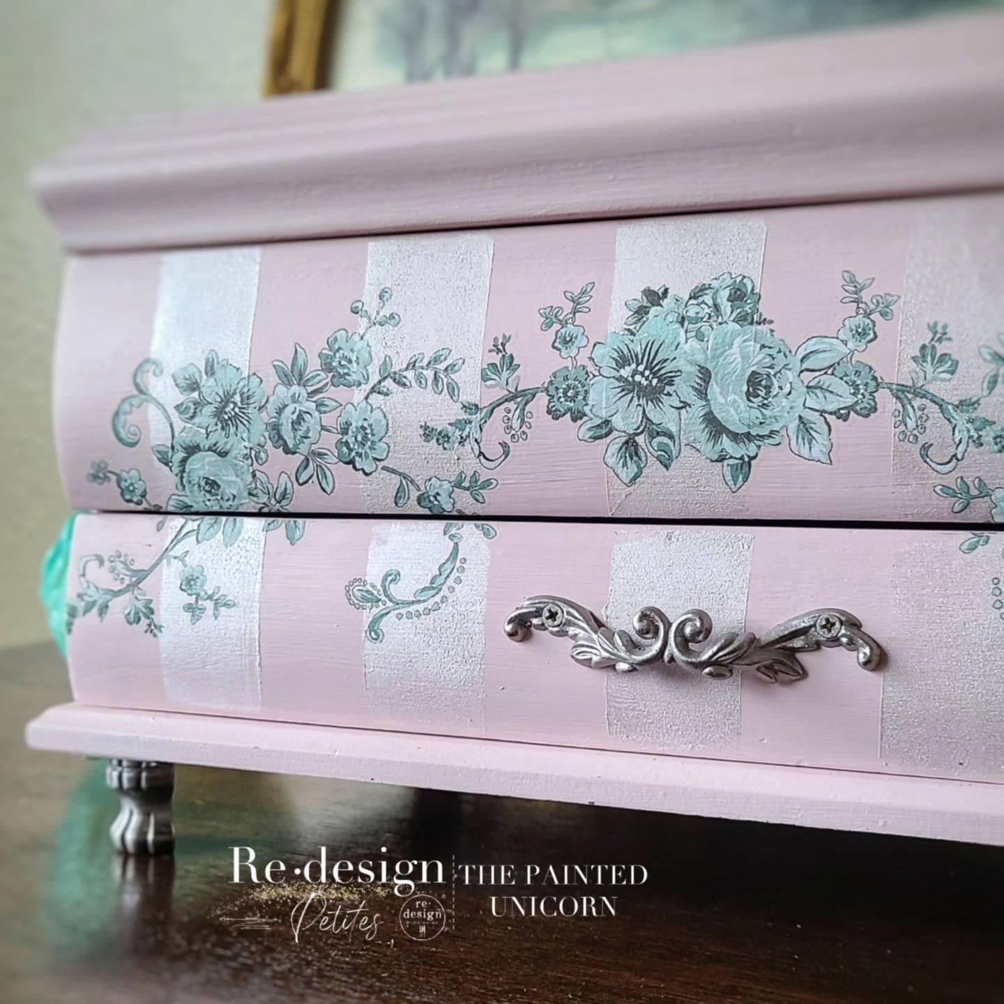 Redesign Decor transfer-Minty Roses-NEW MAXI SIZE