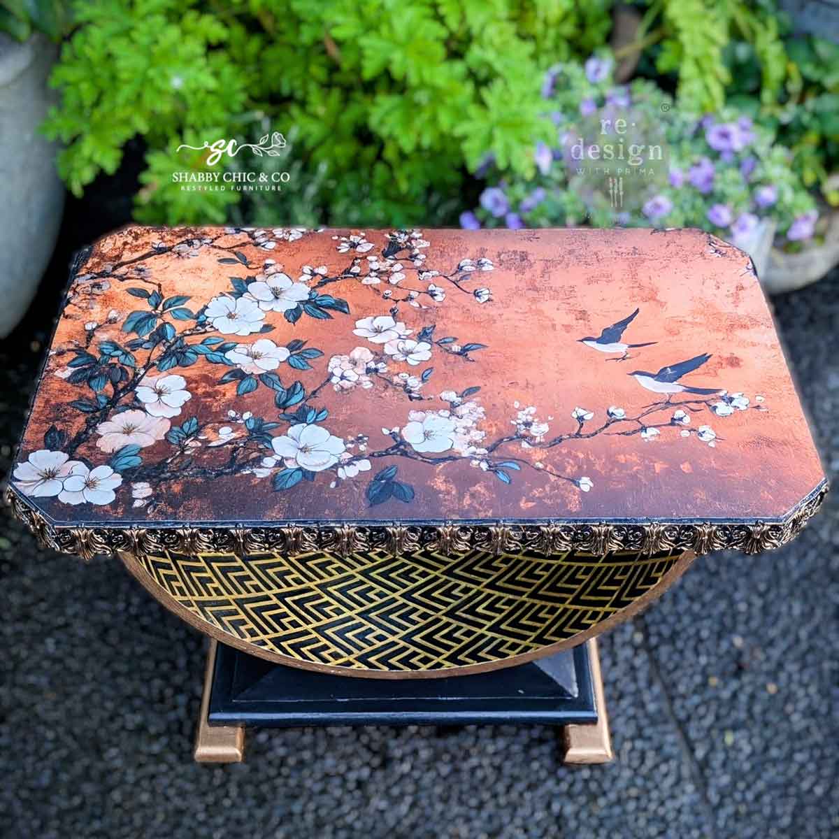 ReDesign Decoupage Fiber Tissue-Feathers in the Glow
